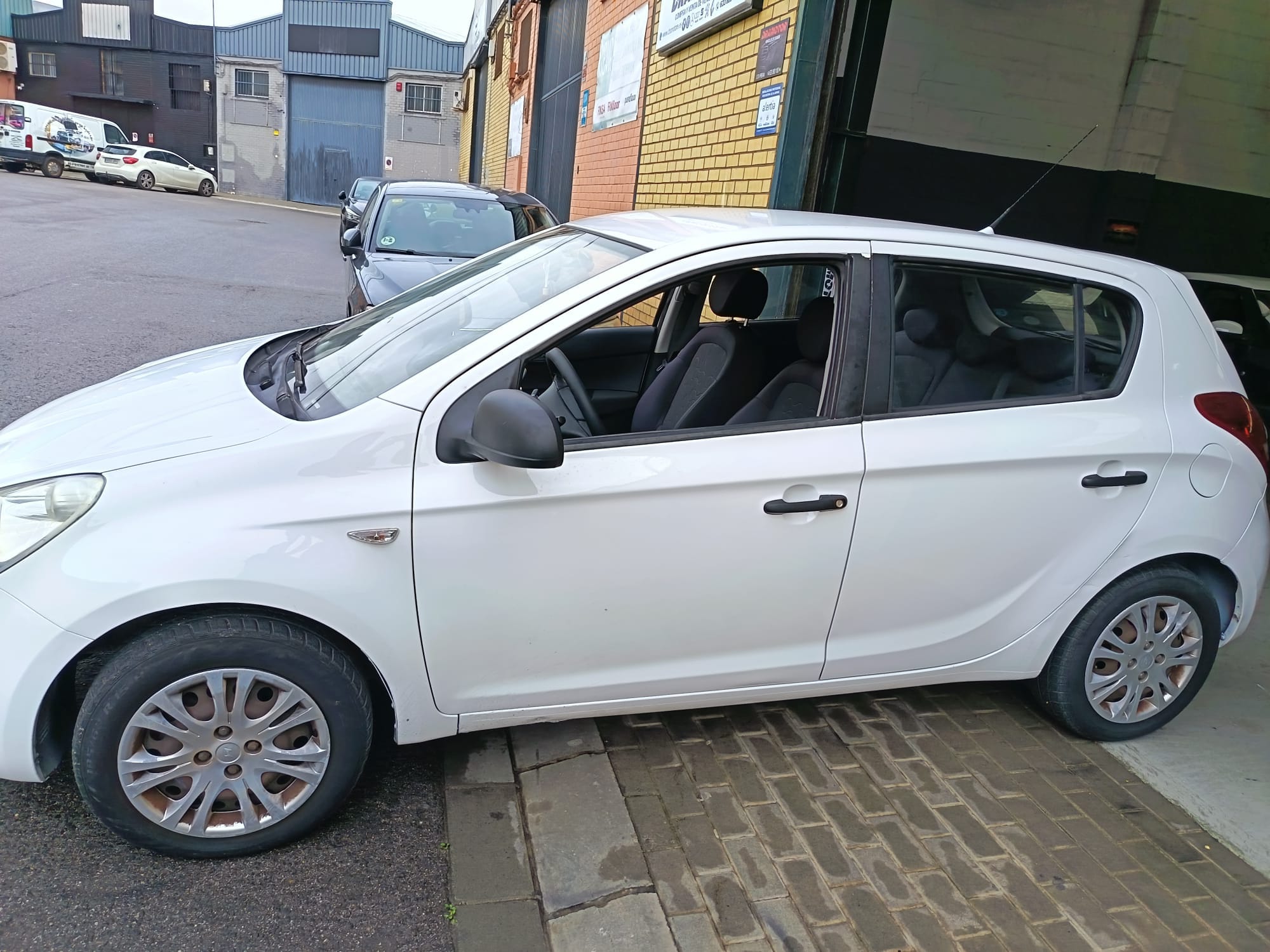 WhatsApp Image 2026-01-30 at 10.40.54 (2)