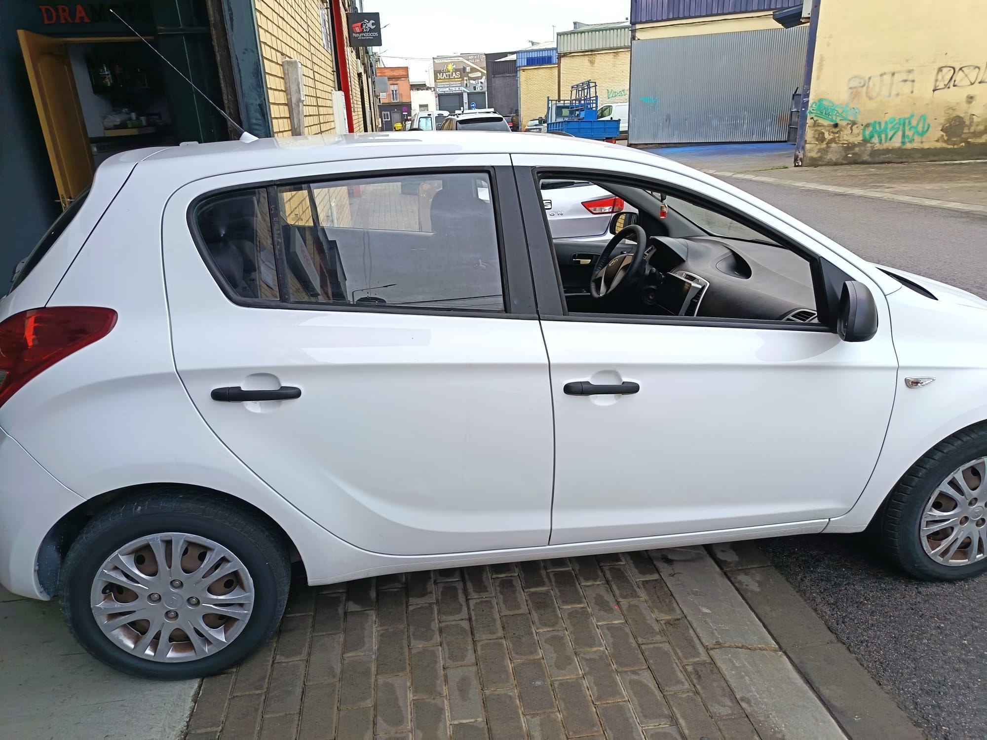 WhatsApp Image 2026-01-30 at 10.40.56 (2)